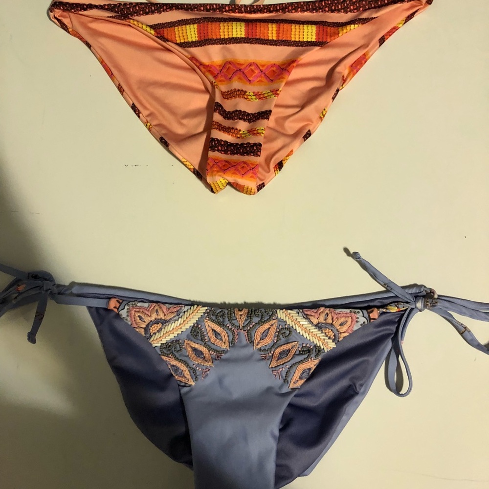Agua bendita bottom